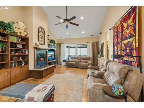 2809 Dead Indian Memorial Road Ashland OR 97520