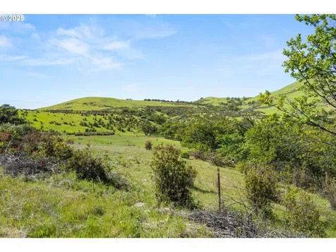 2809 Dead Indian Memorial Road Ashland OR 97520