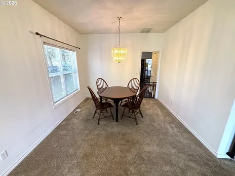 542 Lakefair Place N Keizer OR 97303