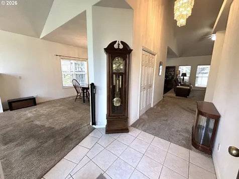 542 Lakefair Place N Keizer OR 97303