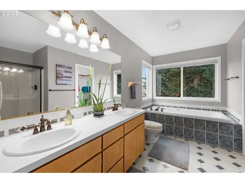 11484 SE Idyllwild Court Clackamas OR 97015