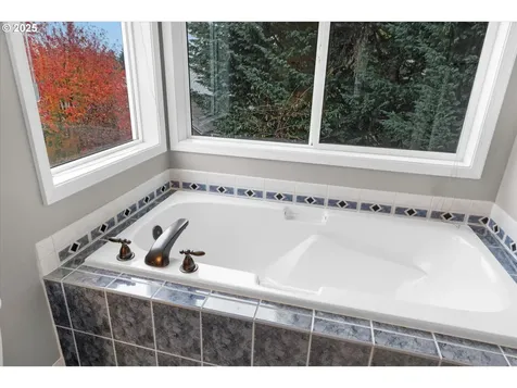 11484 SE Idyllwild Court Clackamas OR 97015