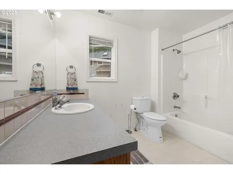 11484 SE Idyllwild Court Clackamas OR 97015