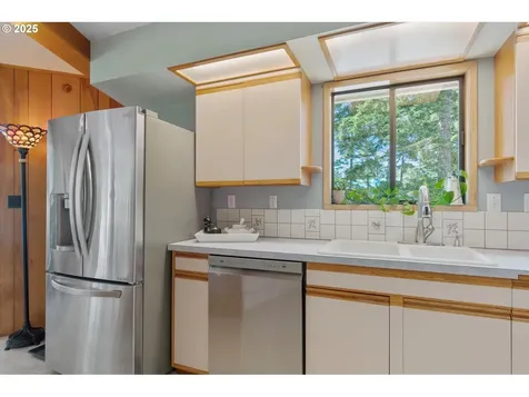 1807 243rd Lane Ocean Park WA 98640