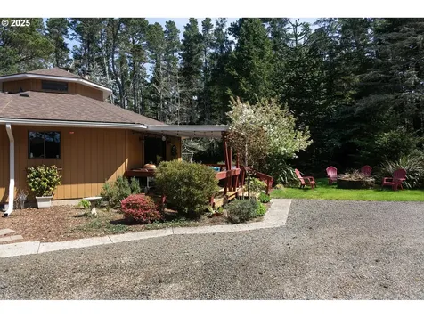 1807 243rd Lane Ocean Park WA 98640
