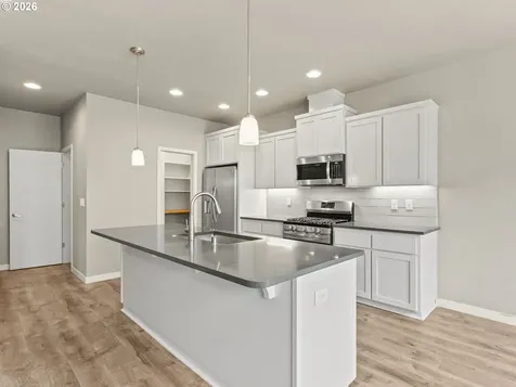12209 NE 115th Street Vancouver WA 98682