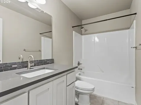 12209 NE 115th Street Vancouver WA 98682