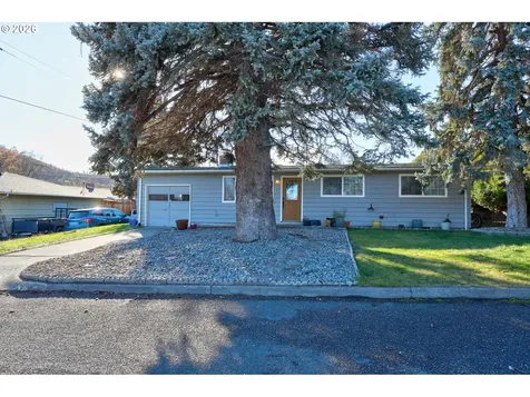 1012 Whitman Court The Dalles OR 97058