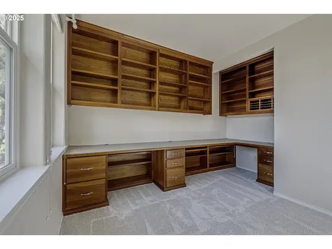 983 NE Rogahn Street Hillsboro OR 97124