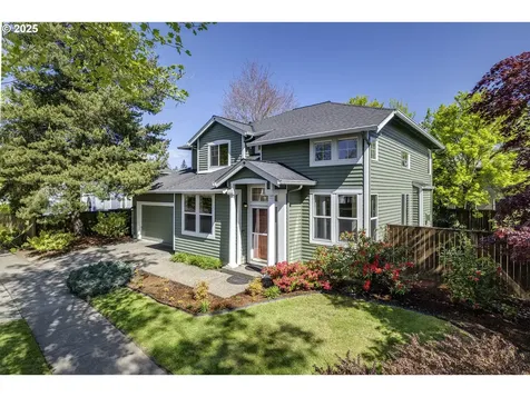 983 NE Rogahn Street Hillsboro OR 97124