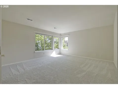 983 NE Rogahn Street Hillsboro OR 97124