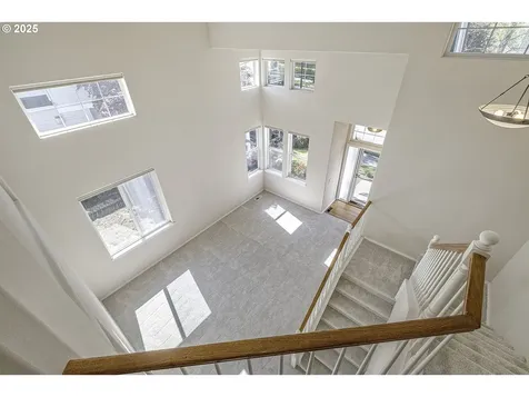 983 NE Rogahn Street Hillsboro OR 97124
