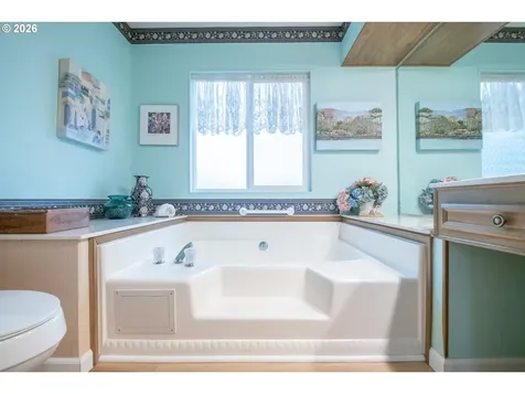 2120 Robins Lane SE Salem OR 97306
