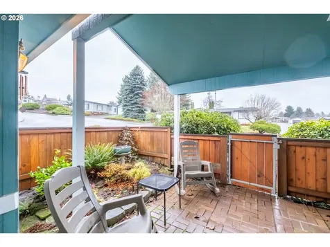 2120 Robins Lane SE Salem OR 97306