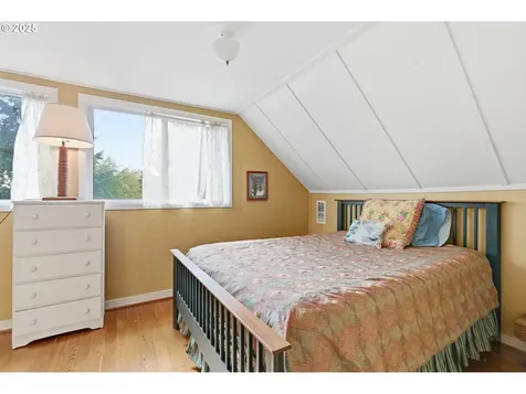 8023 SW 31st Avenue Portland OR 97219