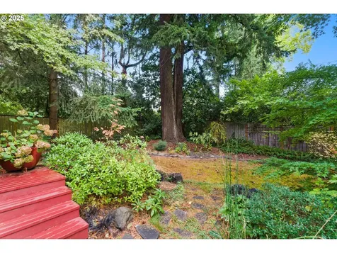 8023 SW 31st Avenue Portland OR 97219