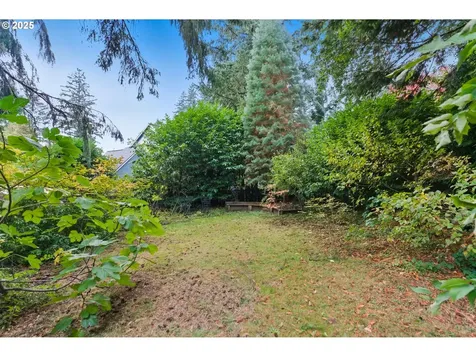 8023 SW 31st Avenue Portland OR 97219