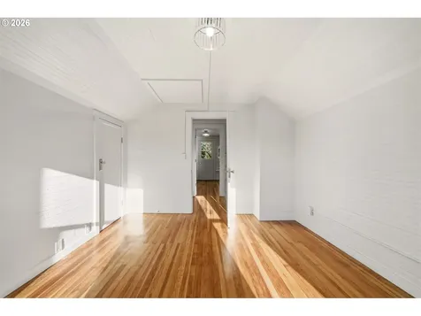 6221 SE 83rd Avenue Portland OR 97266