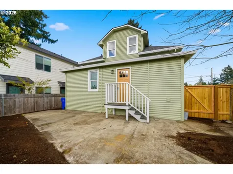 6221 SE 83rd Avenue Portland OR 97266
