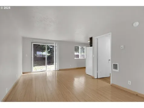 522 River Loop 2 Eugene OR 97404
