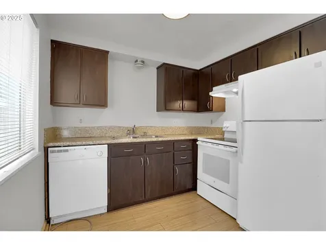 522 River Loop 2 Eugene OR 97404