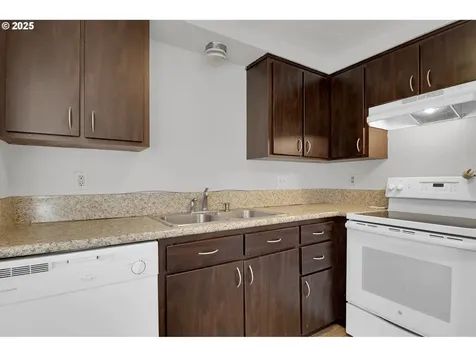 522 River Loop 2 Eugene OR 97404