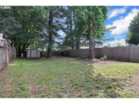522 River Loop 2 Eugene OR 97404