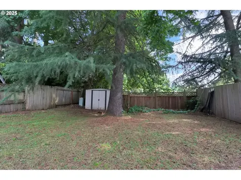 522 River Loop 2 Eugene OR 97404