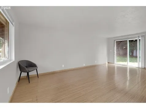522 River Loop 2 Eugene OR 97404