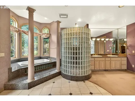 2480 Marylshire Lane Lake Oswego OR 97034
