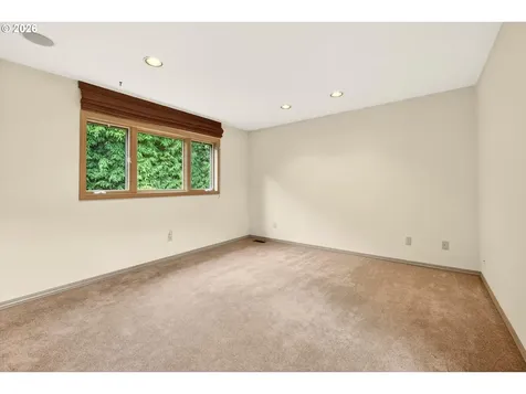 2480 Marylshire Lane Lake Oswego OR 97034