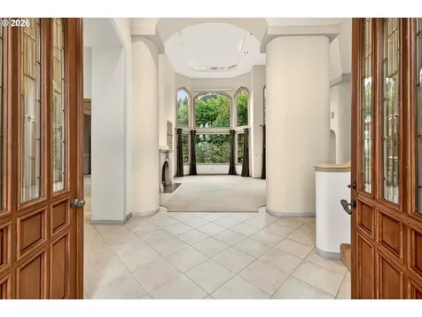 2480 Marylshire Lane Lake Oswego OR 97034