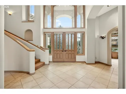 2480 Marylshire Lane Lake Oswego OR 97034