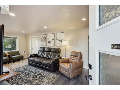 550 Madrona Avenue Salem OR 97302