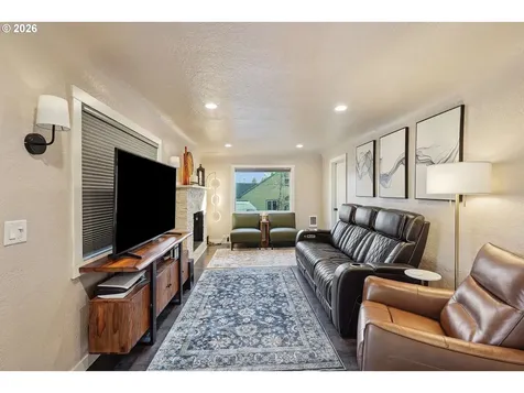 550 Madrona Avenue Salem OR 97302