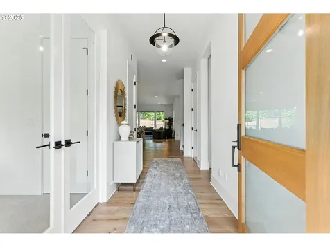 4241 Cobb Way Lake Oswego OR 97035