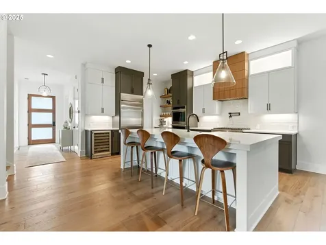 4241 Cobb Way Lake Oswego OR 97035