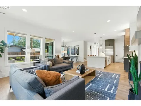 4241 Cobb Way Lake Oswego OR 97035