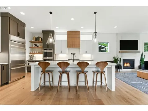 4241 Cobb Way Lake Oswego OR 97035