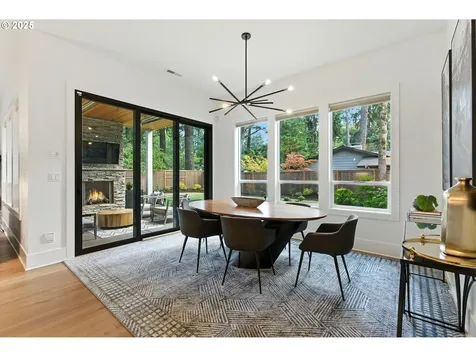 4241 Cobb Way Lake Oswego OR 97035