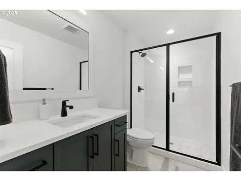 4241 Cobb Way Lake Oswego OR 97035