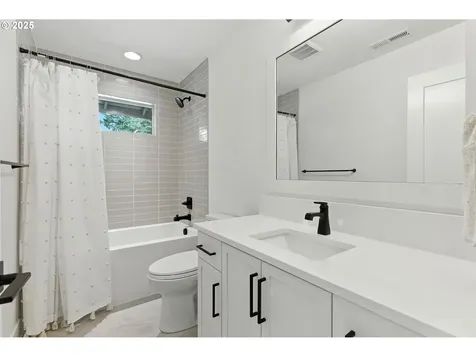 4241 Cobb Way Lake Oswego OR 97035