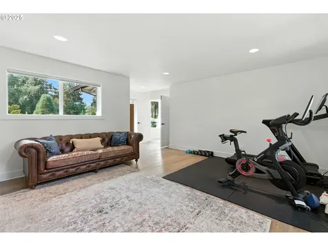 4241 Cobb Way Lake Oswego OR 97035
