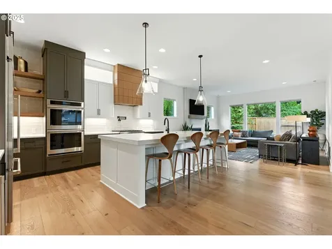 4241 Cobb Way Lake Oswego OR 97035