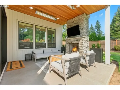 4241 Cobb Way Lake Oswego OR 97035