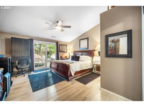 14711 NW 7th Place Vancouver WA 98685
