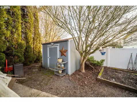 14711 NW 7th Place Vancouver WA 98685