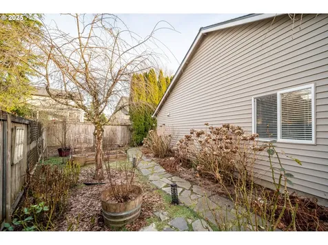 14711 NW 7th Place Vancouver WA 98685
