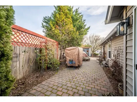 14711 NW 7th Place Vancouver WA 98685