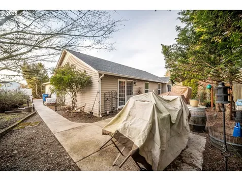 14711 NW 7th Place Vancouver WA 98685